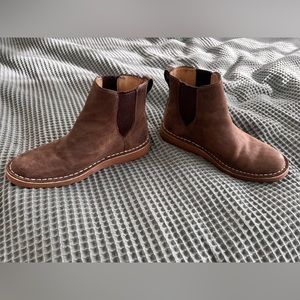 LL Bean Women’s Stonington Chelsea Boots - Size 7.5